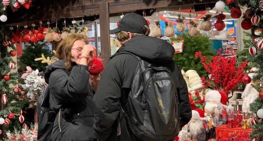 Близнецов ждет возрождение чувств, а Рыб – вихрь перемен: романтический гороскоп на неделю