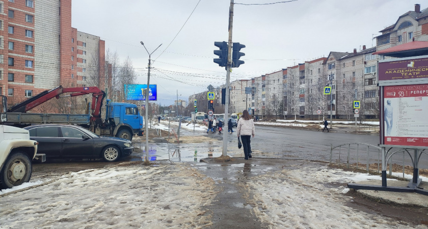 В Магнитогорске городская администрация выплатит 200 тысяч рублей за травму пешехода на скользком тротуаре