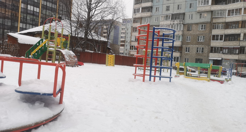 В Миассе объяснили пропажу детского городка